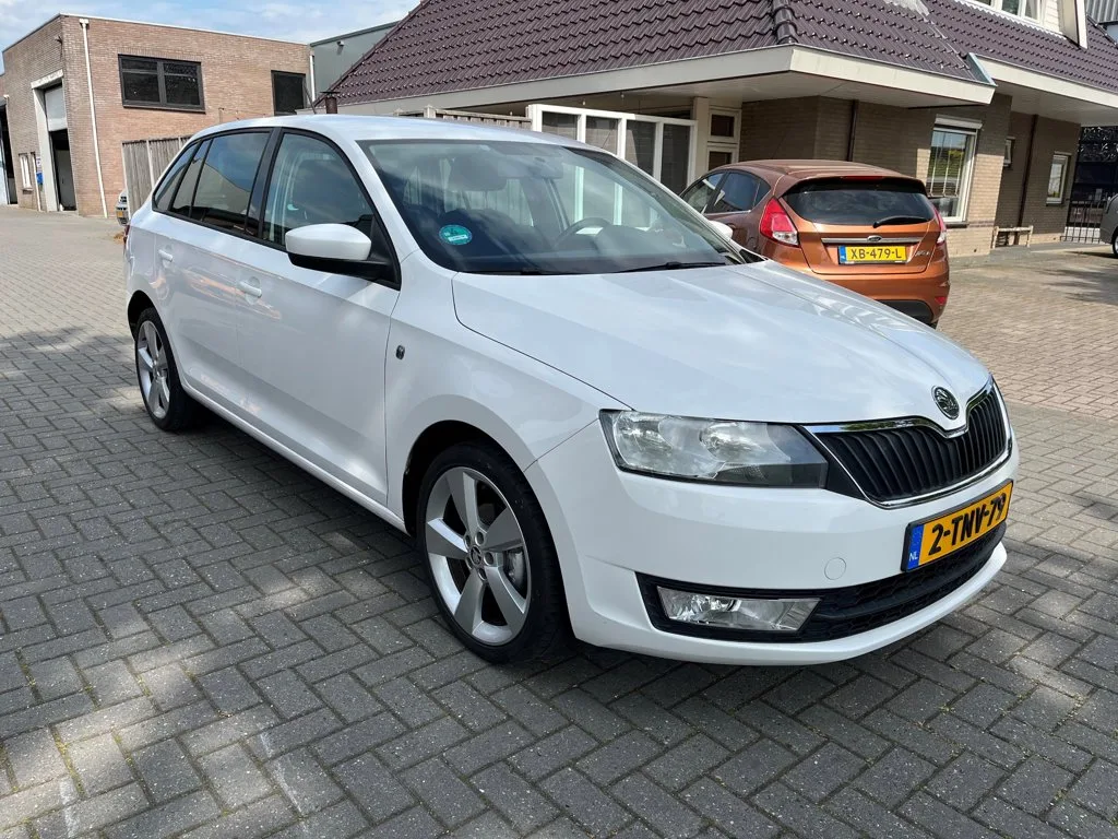 Škoda Rapid (2014) — foto 1