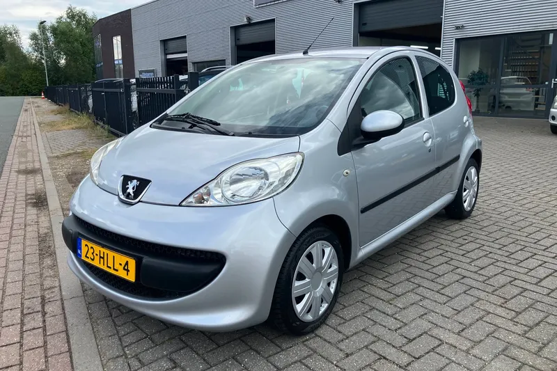 Peugeot 107 (2009)