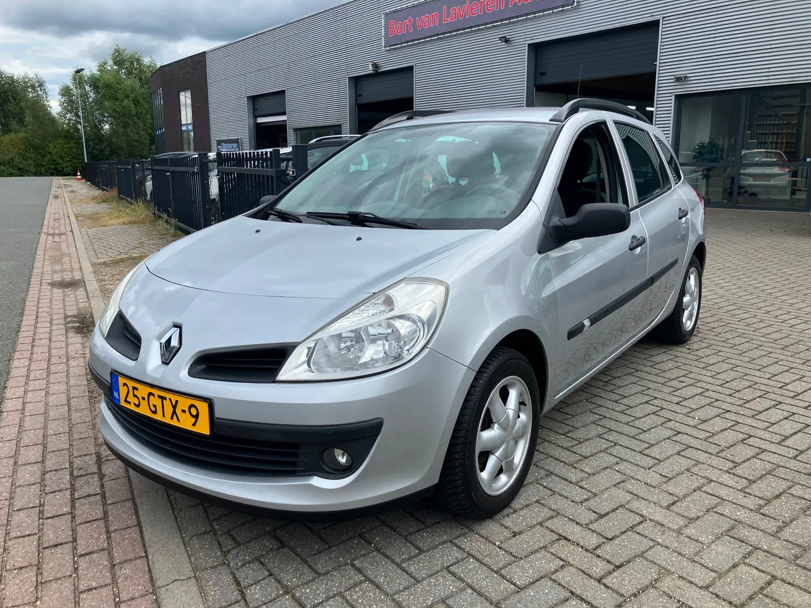 Renault Clio (2008) — foto 1