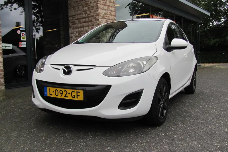 Mazda 2 (2013)