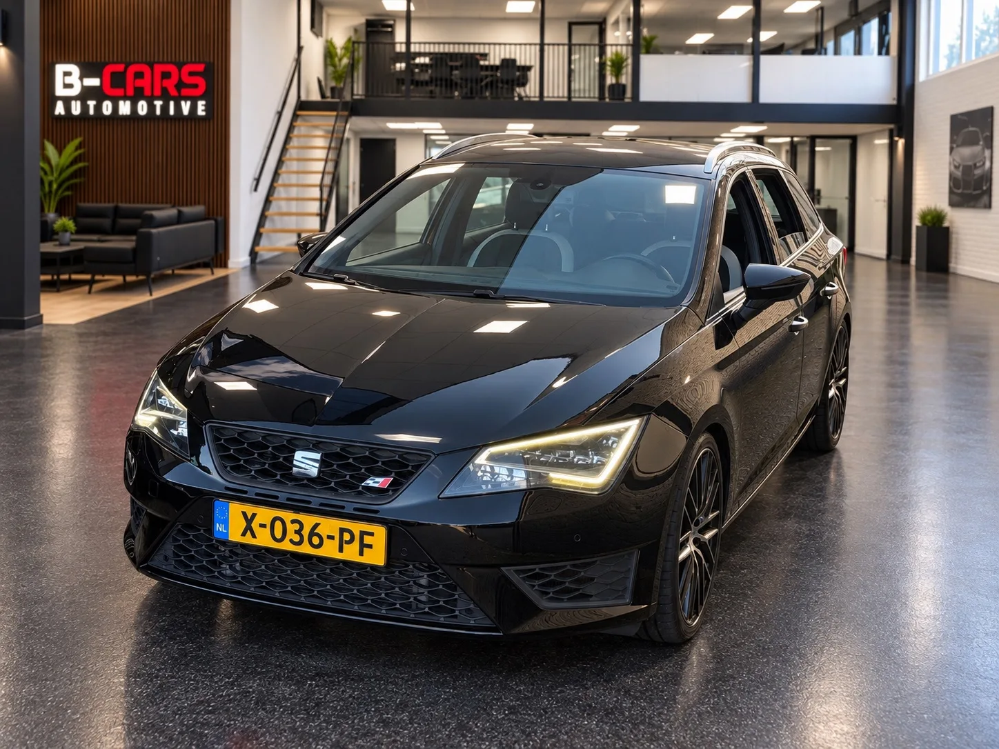 SEAT Leon (2015) — foto 1