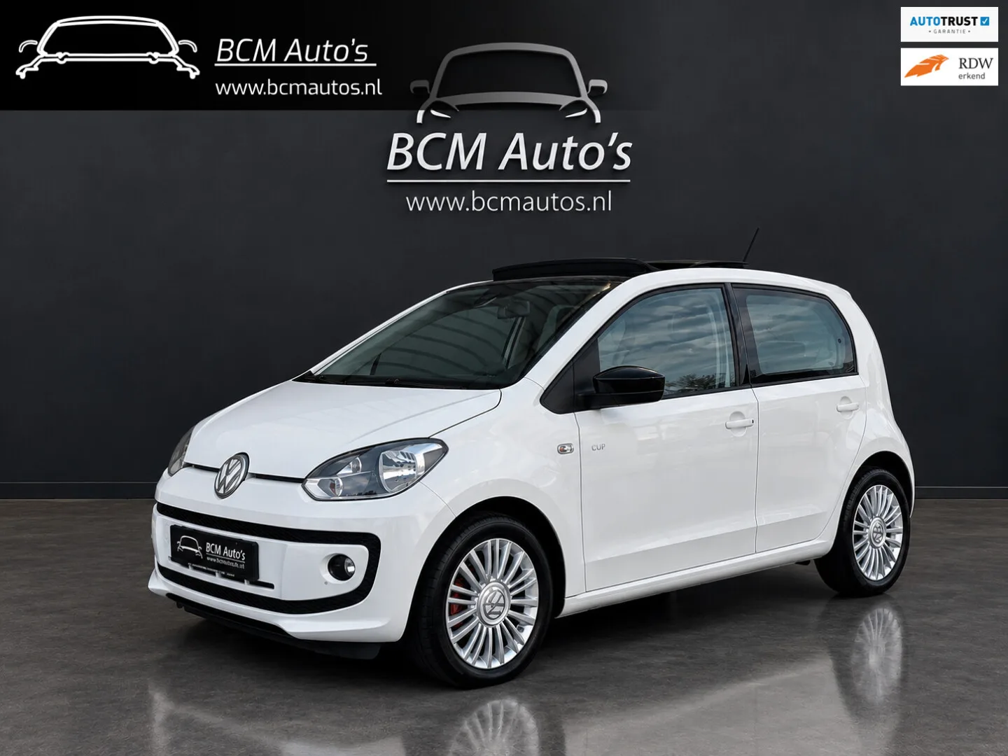 Volkswagen Up! (2014) — foto 1