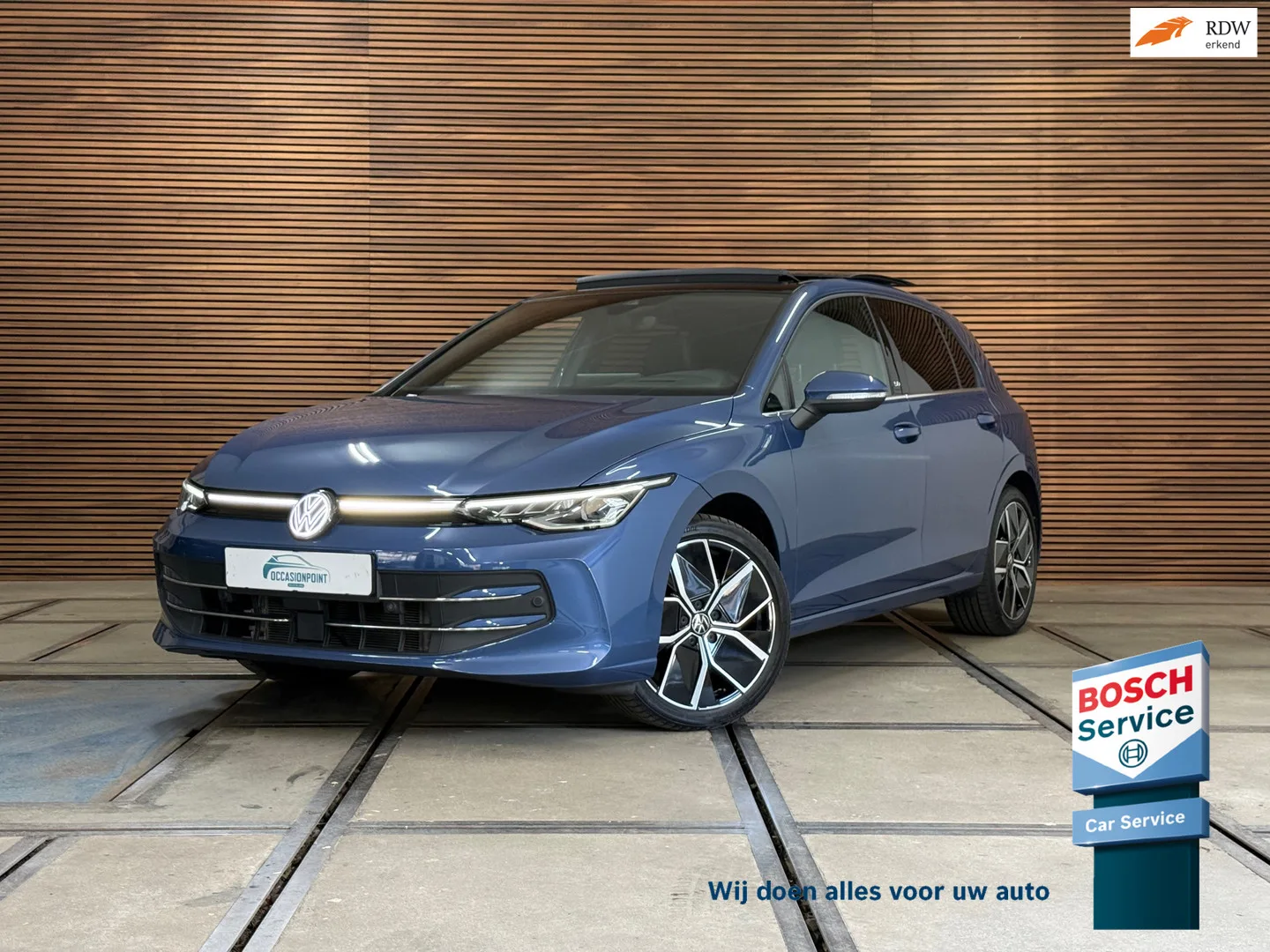 Volkswagen Golf (2024) — foto 1