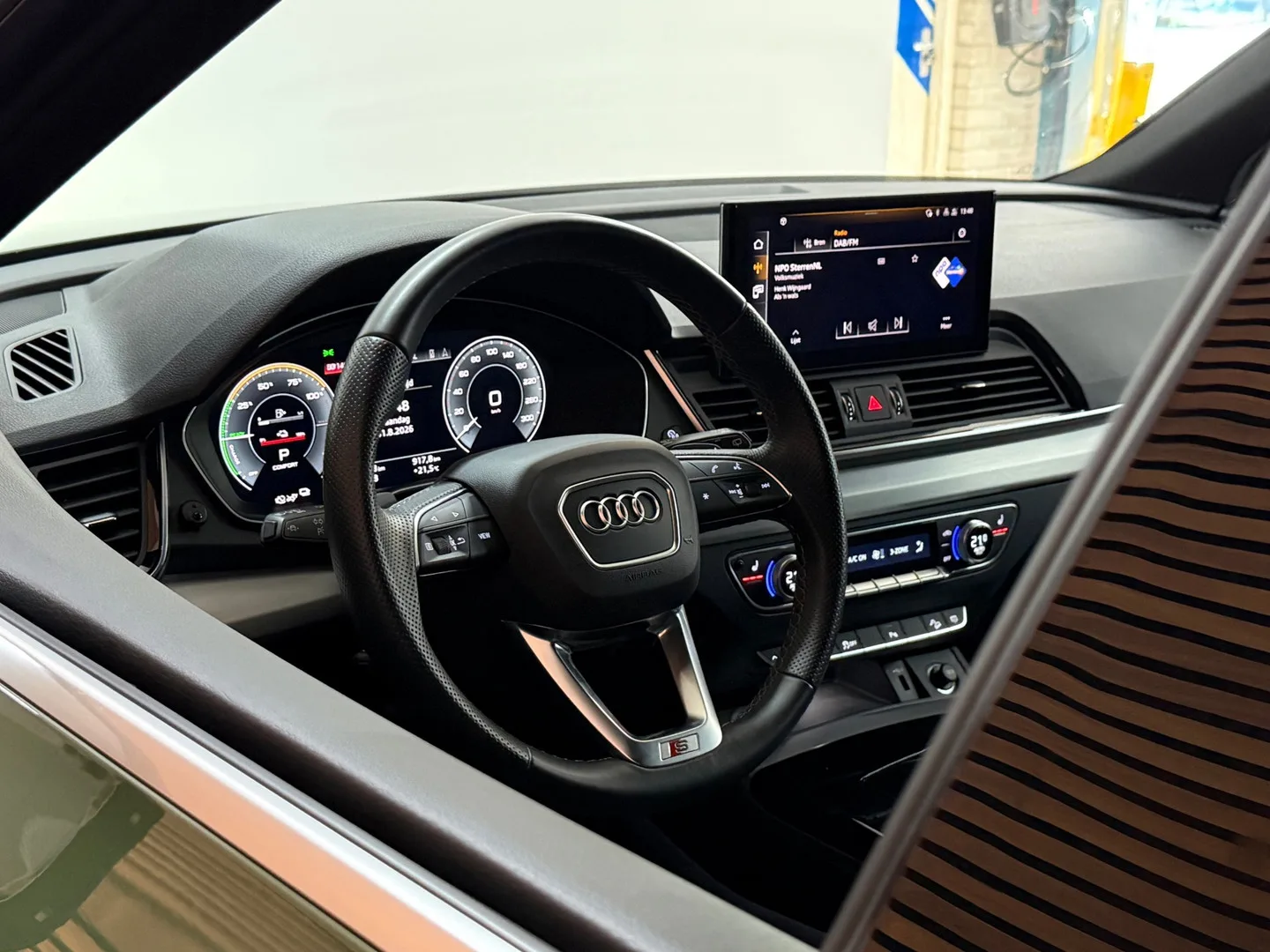 Audi Q5 Sportback (2021) — foto 1