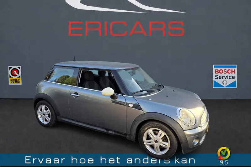 MINI One (2010)