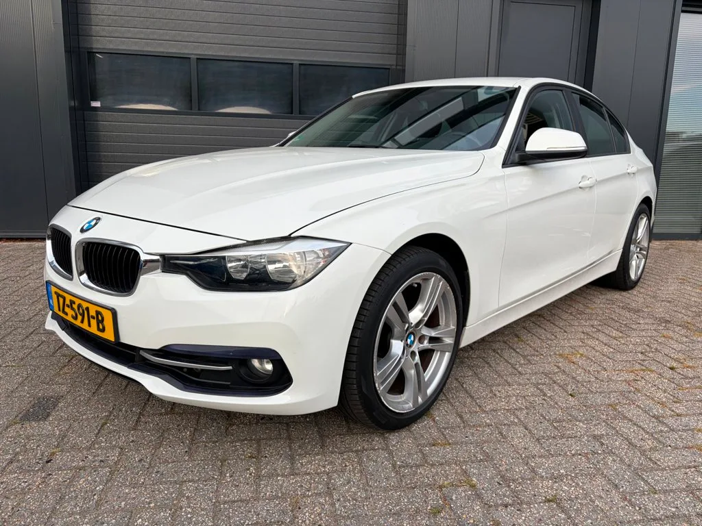 BMW 3-Serie (2015) — foto 1