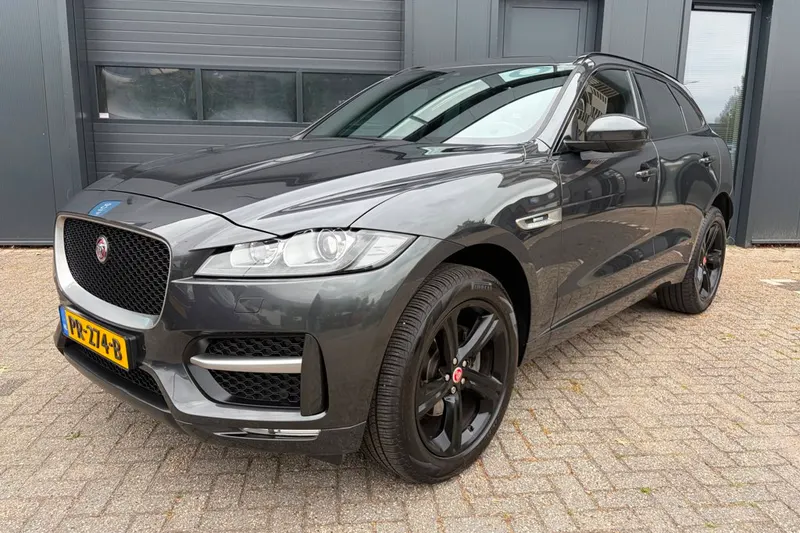 Jaguar F-Pace (2017)