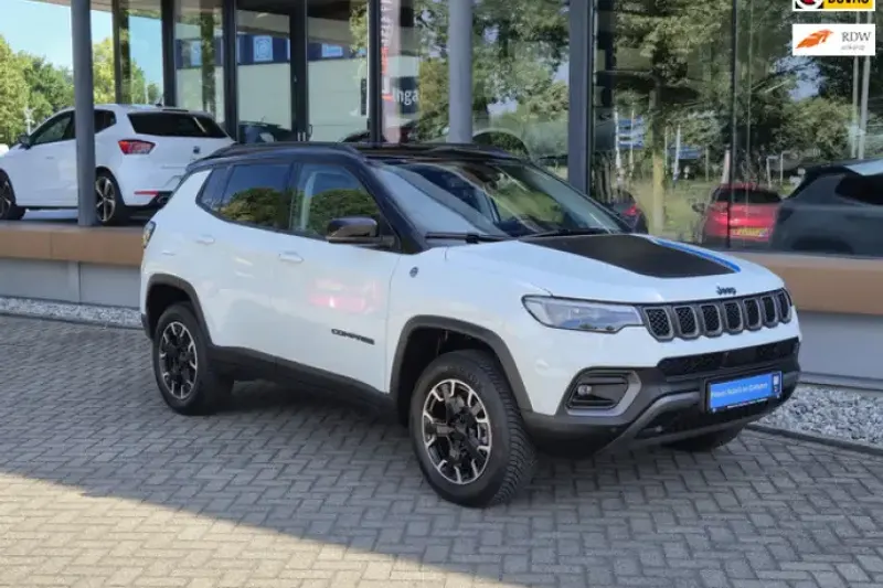 Jeep Compass (2024)
