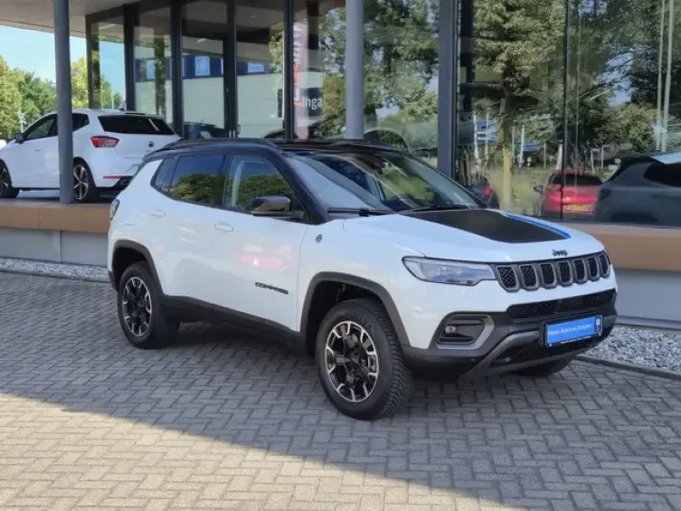 Jeep Compass (2024) — foto 1