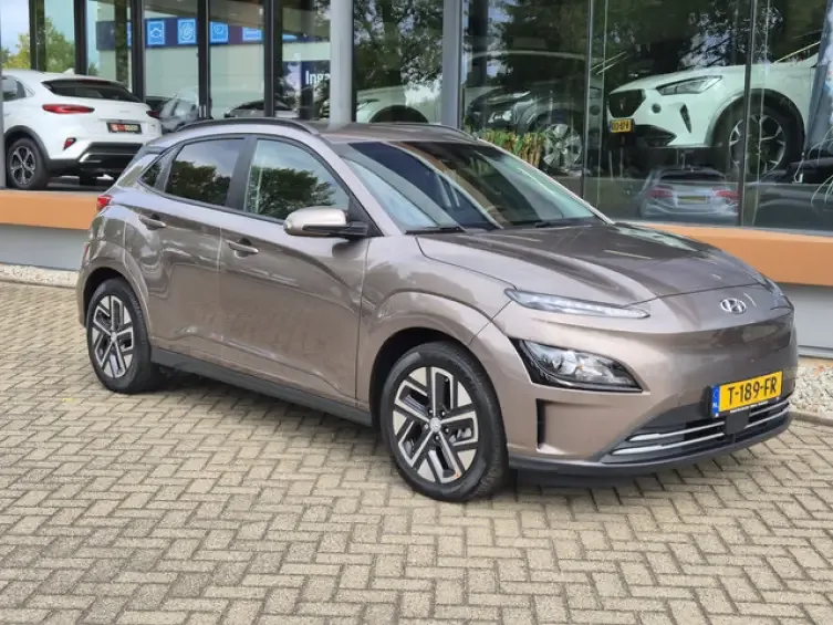 Hyundai Kona (2023) — foto 1