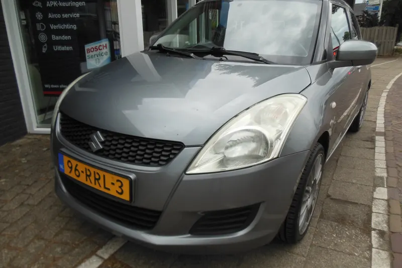 Suzuki Swift (2011)