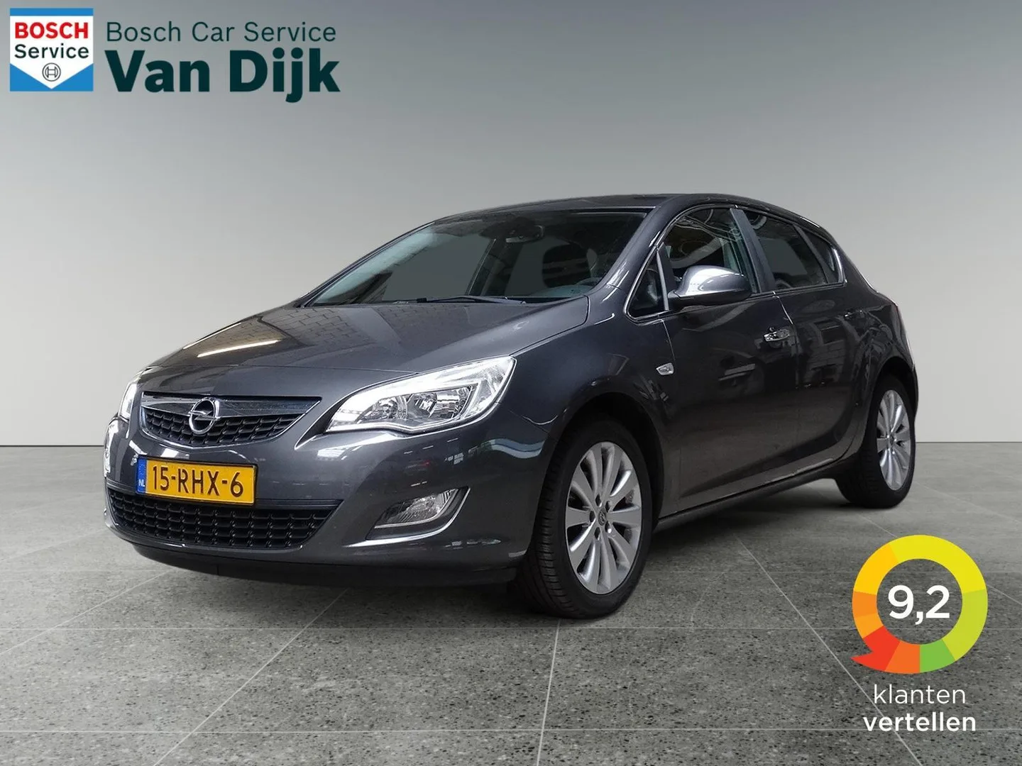 Opel Astra (2011) — foto 1