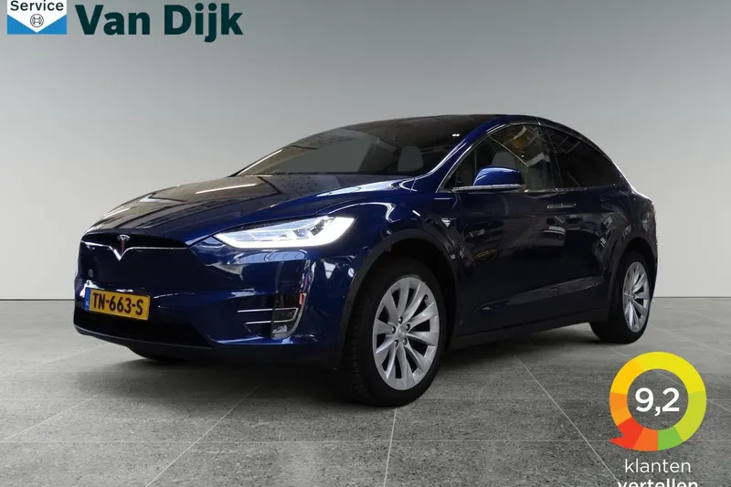 Tesla Model X (2018)