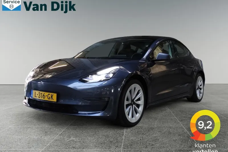 Tesla Model 3 (2021)