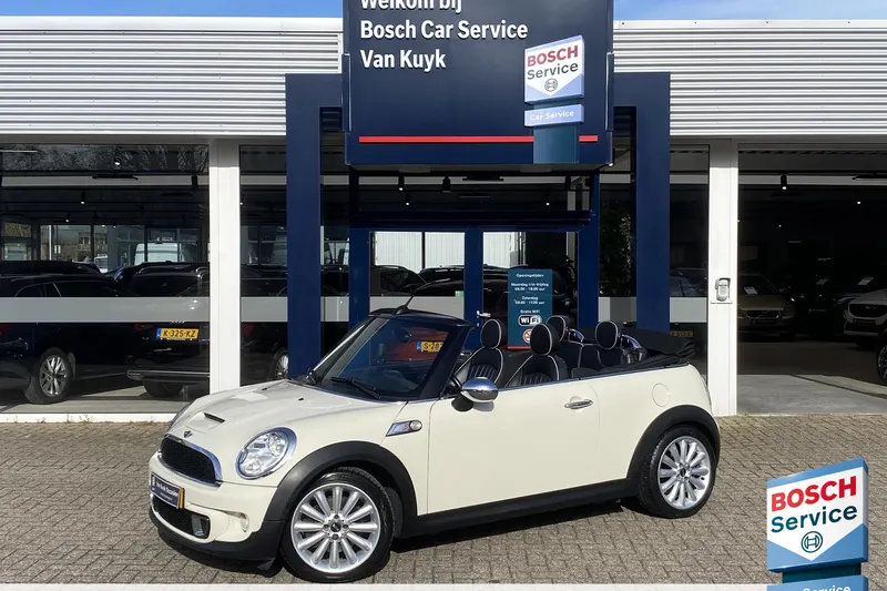 MINI Cabrio (2012)