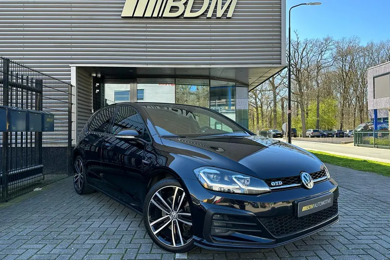 Volkswagen Golf (2017)