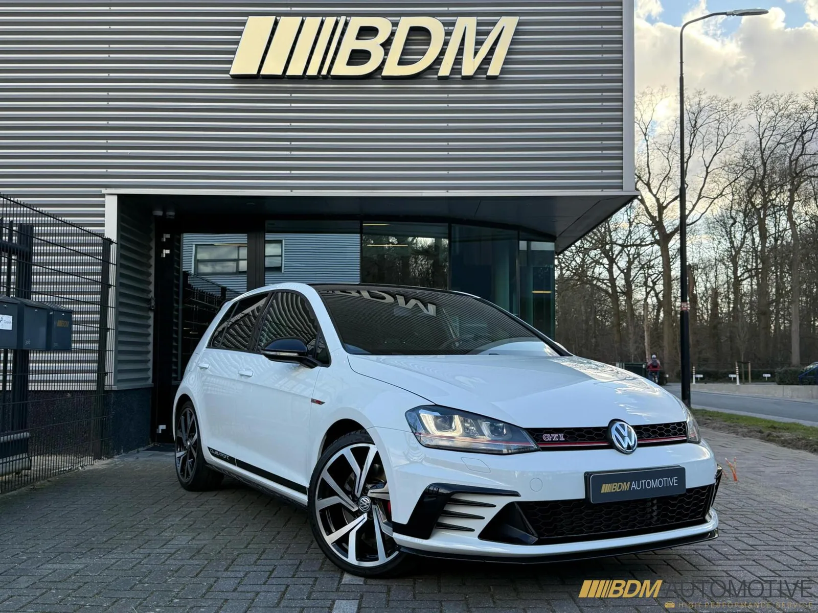 Volkswagen Golf (2017) — foto 1