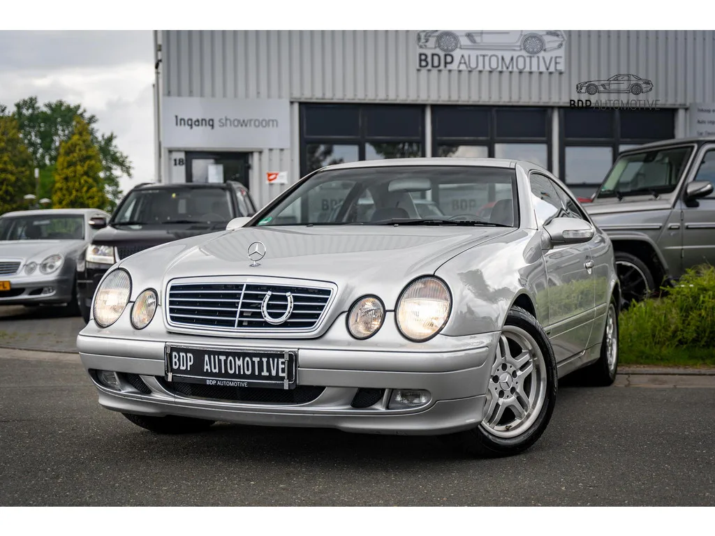 Mercedes-Benz CLK-Klasse (2001) — foto 1