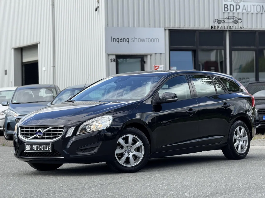 Volvo V60 (2012) — foto 1