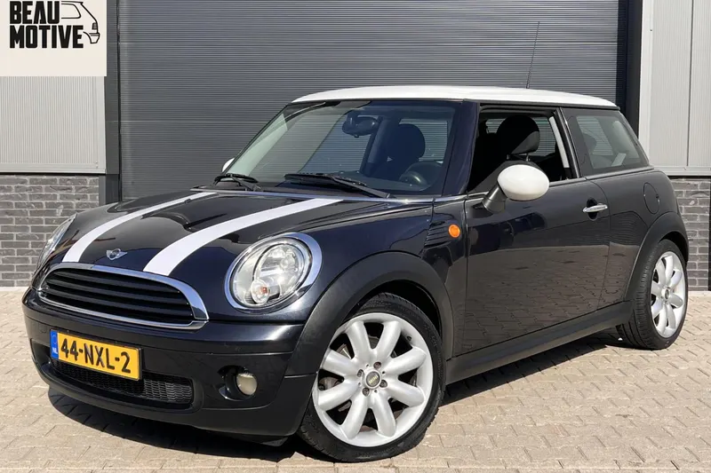 MINI One (2007)
