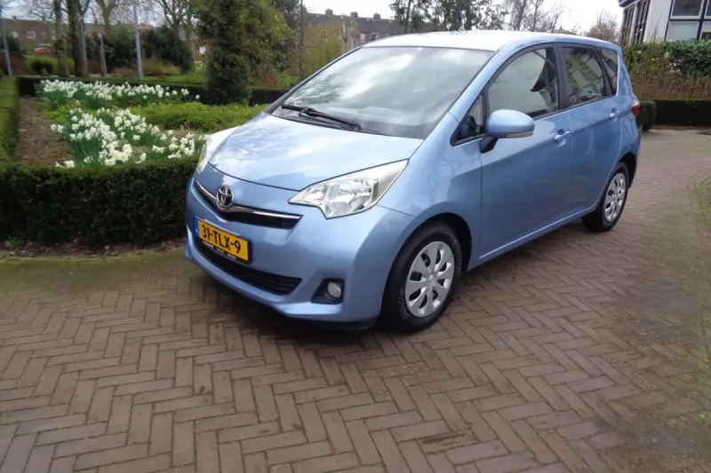 Toyota Verso (2012)