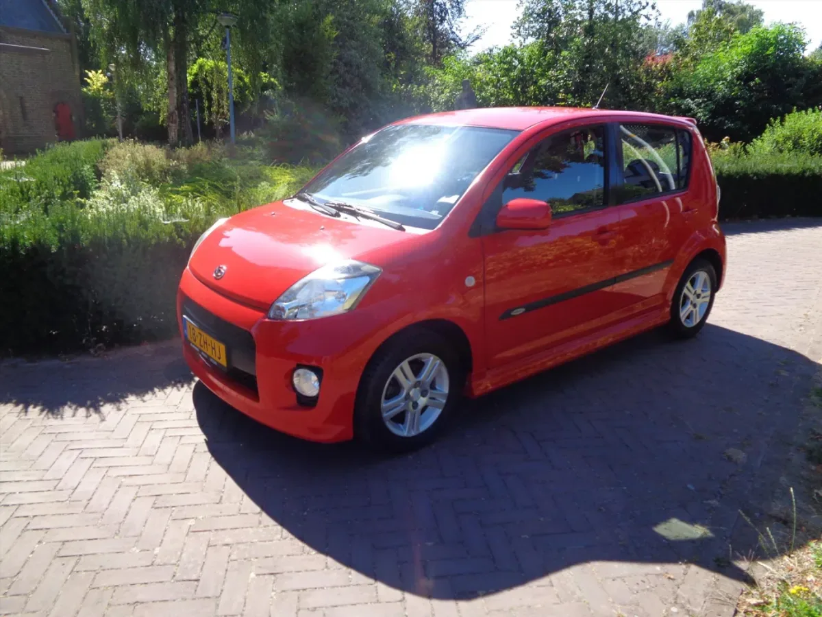 Daihatsu Sirion (2008) — foto 1