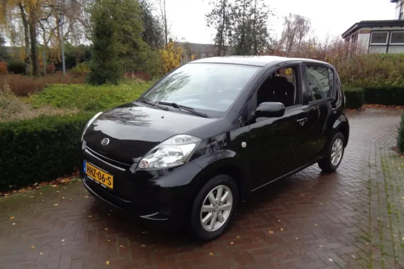Daihatsu Sirion (2011)