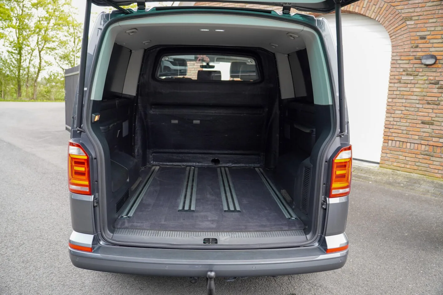 Volkswagen Multivan (2019) — foto 1