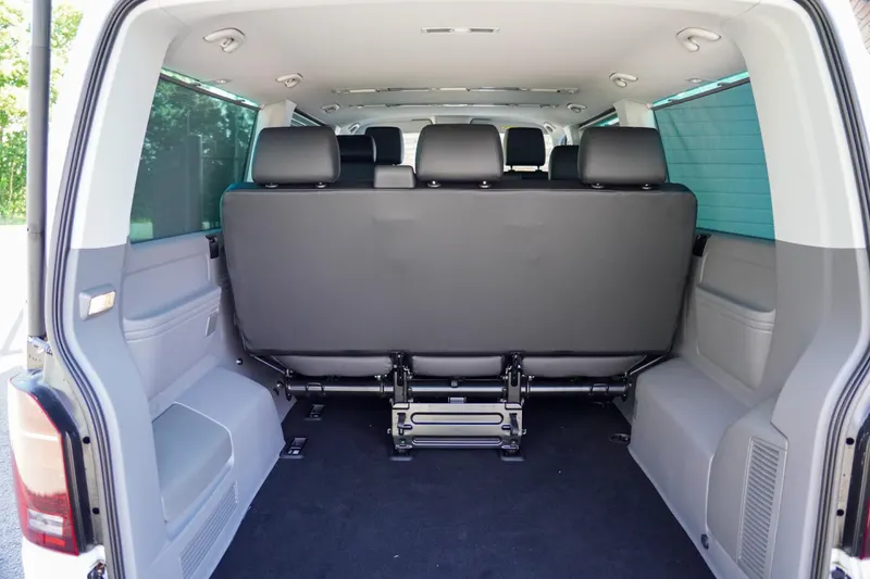Volkswagen Caravelle (2023)