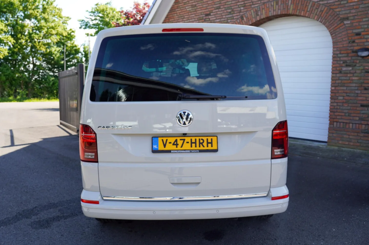 Volkswagen Transporter (2024) — foto 1