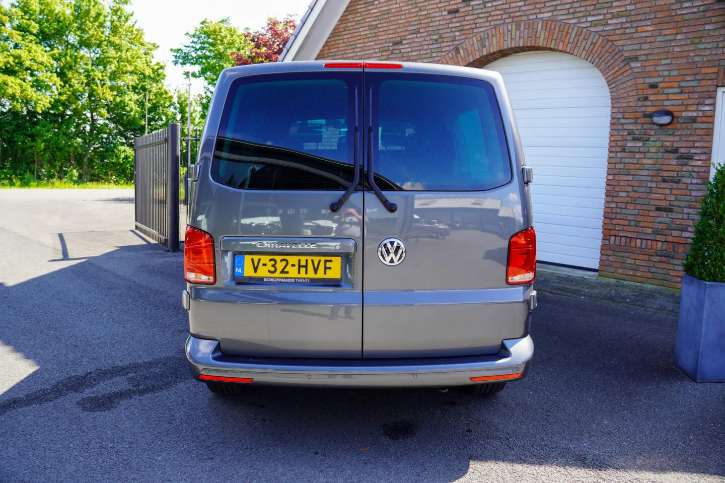 Volkswagen Transporter (2024) — foto 1