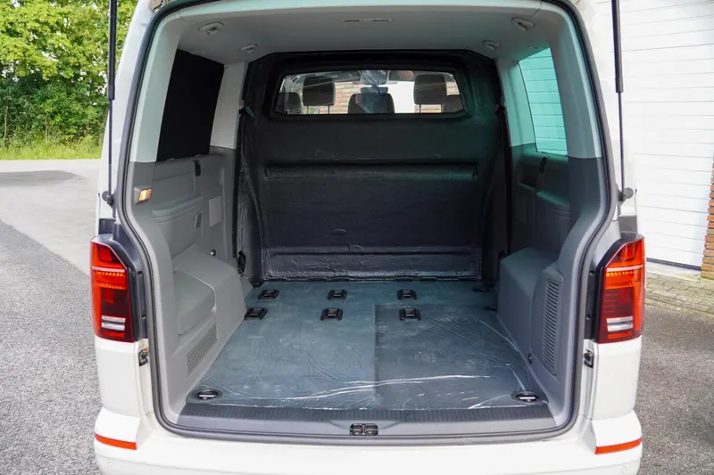 Volkswagen Transporter (2024)