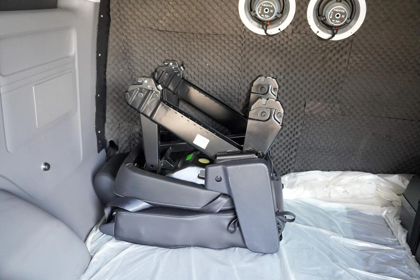 Volkswagen Transporter (2020) — foto 1