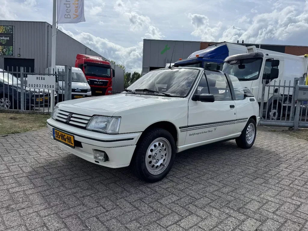 Peugeot 205 (1992) — foto 1
