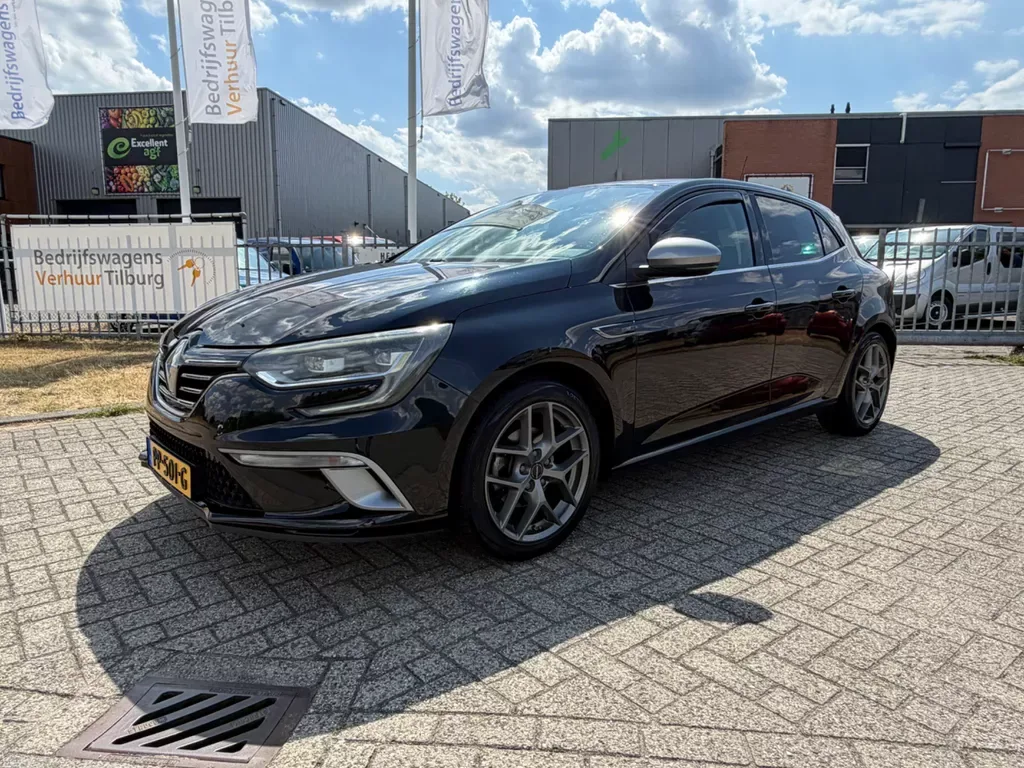 Renault Mégane (2017) — foto 1