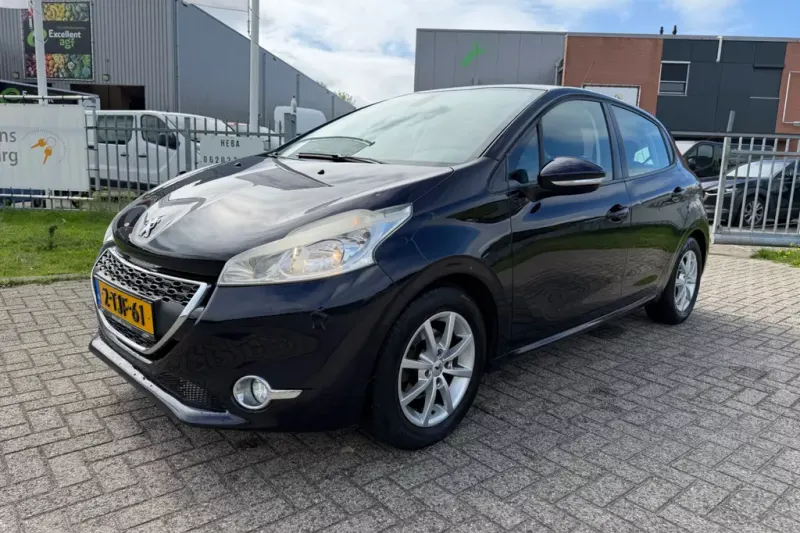 Peugeot 208 (2014)