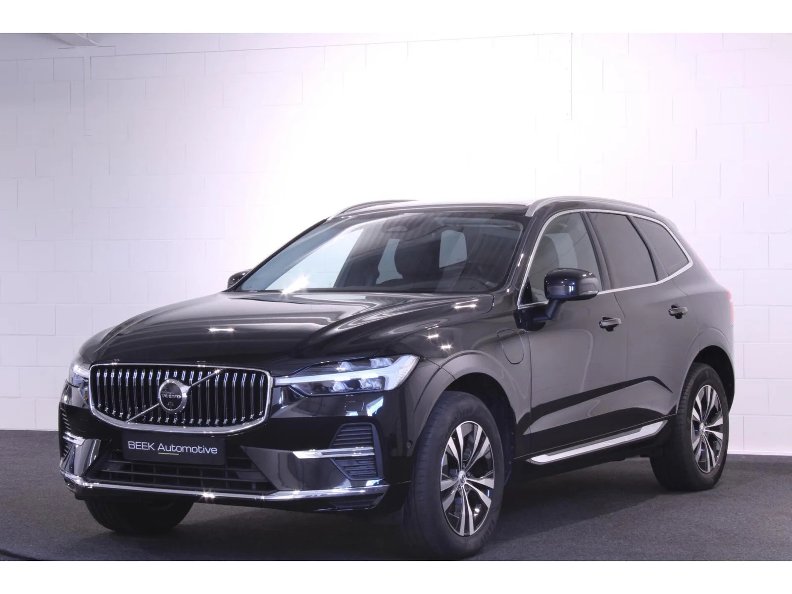 Volvo XC60 (2021) — foto 1
