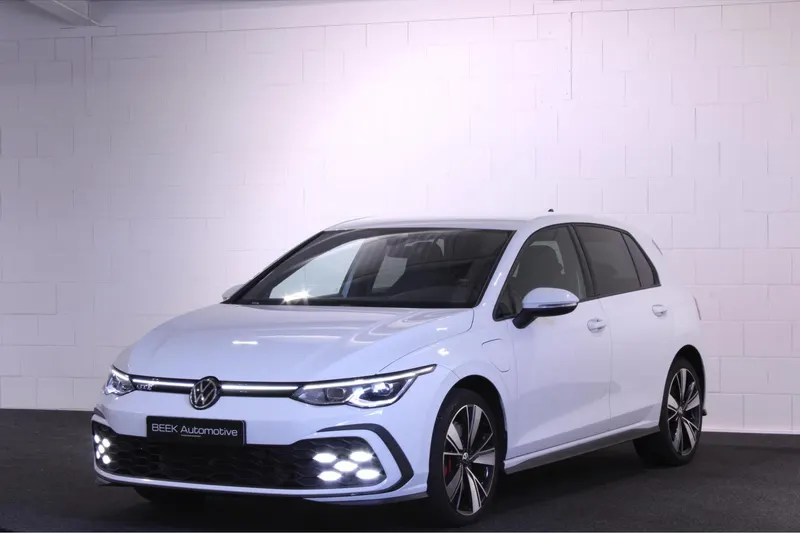 Volkswagen Golf (2021)