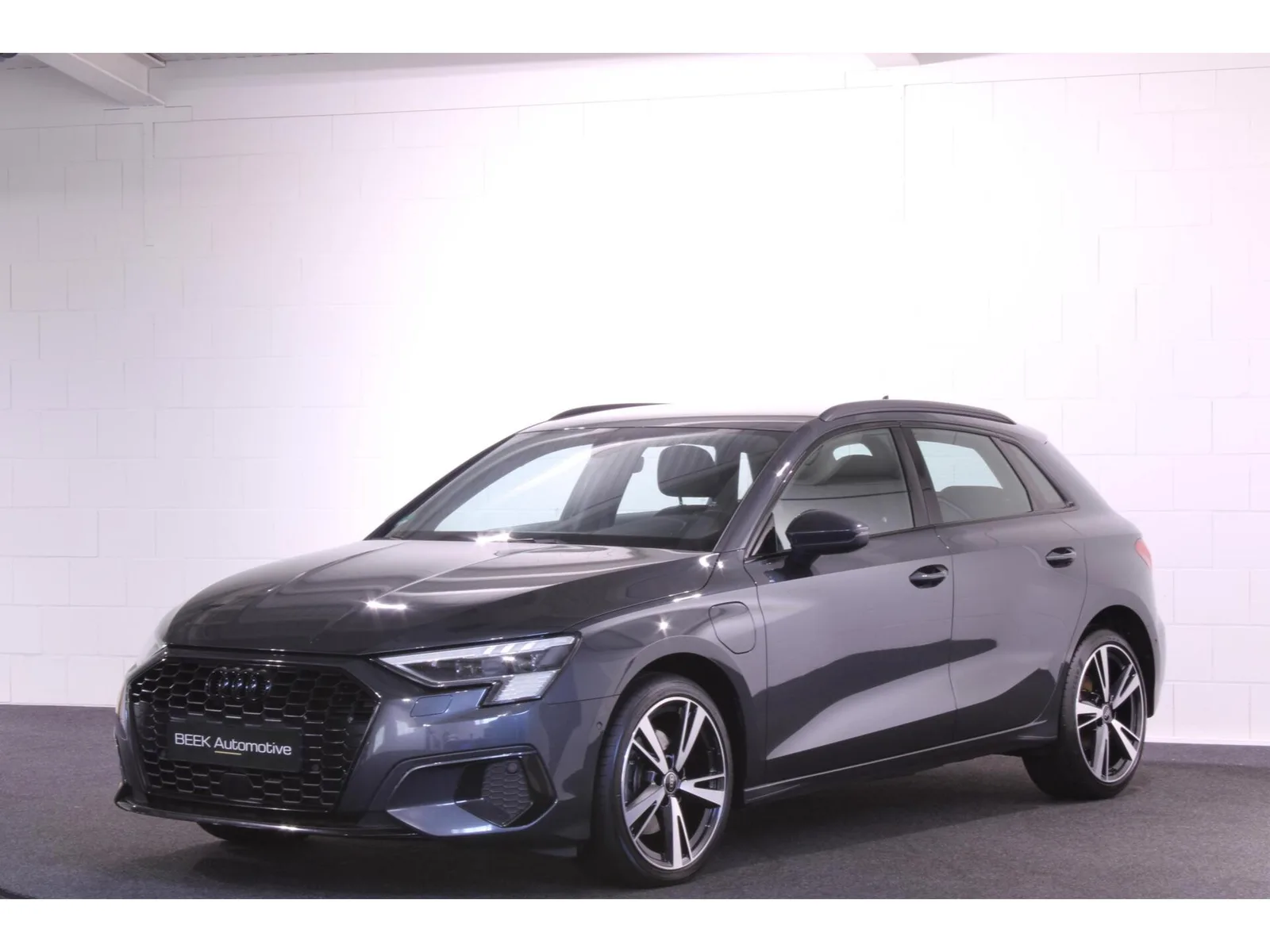 Audi A3 (2023) — foto 1