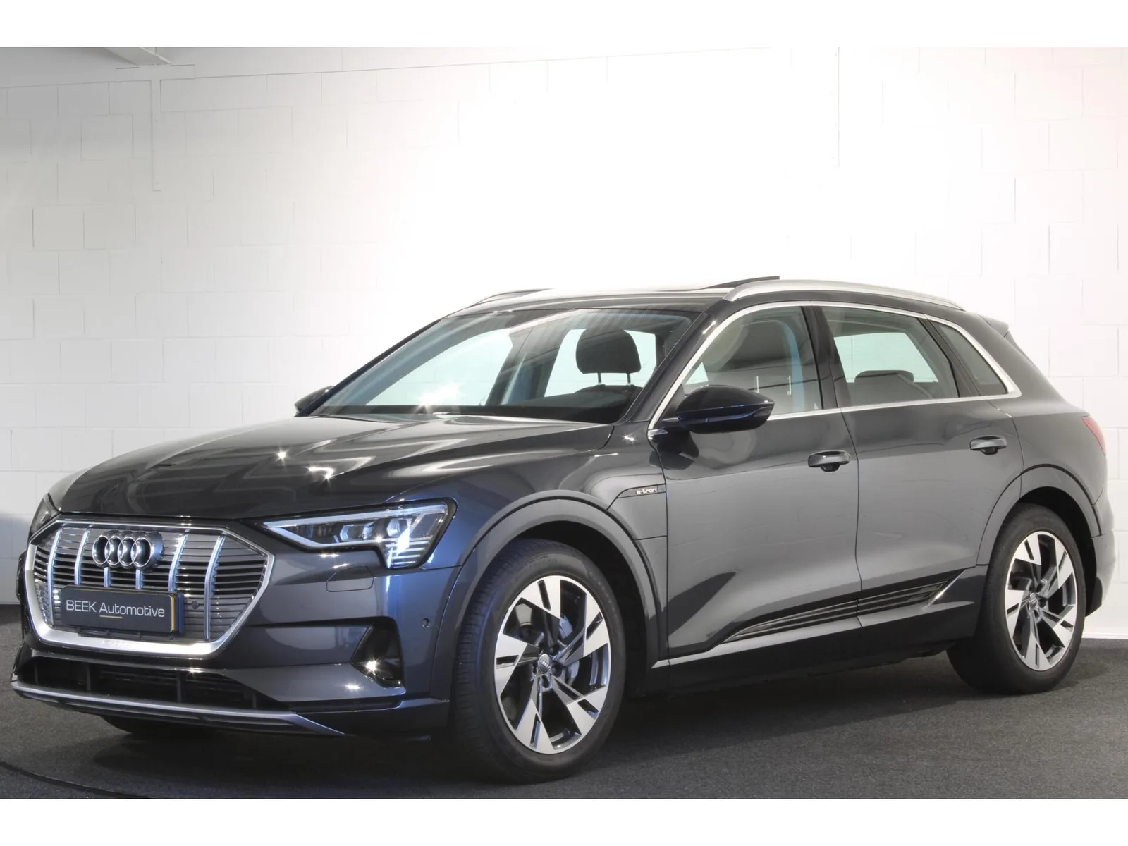 Audi e-tron (2019) — foto 1