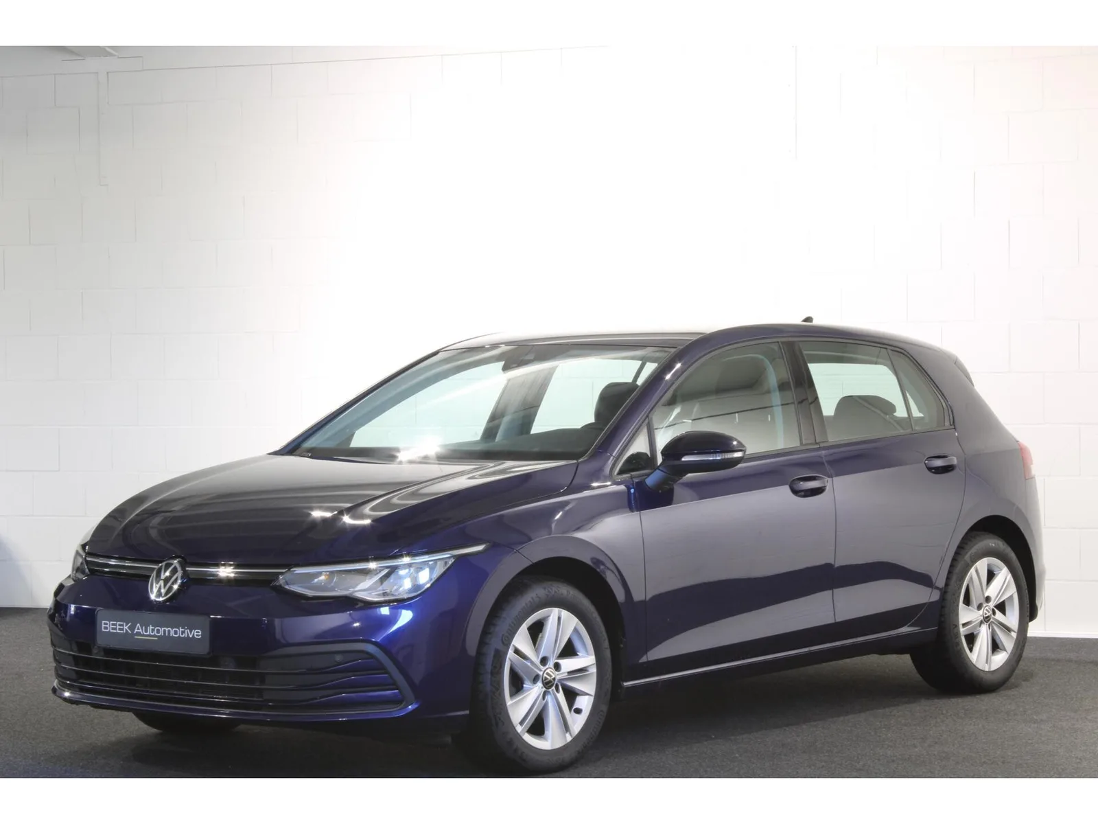 Volkswagen Golf (2022) — foto 1