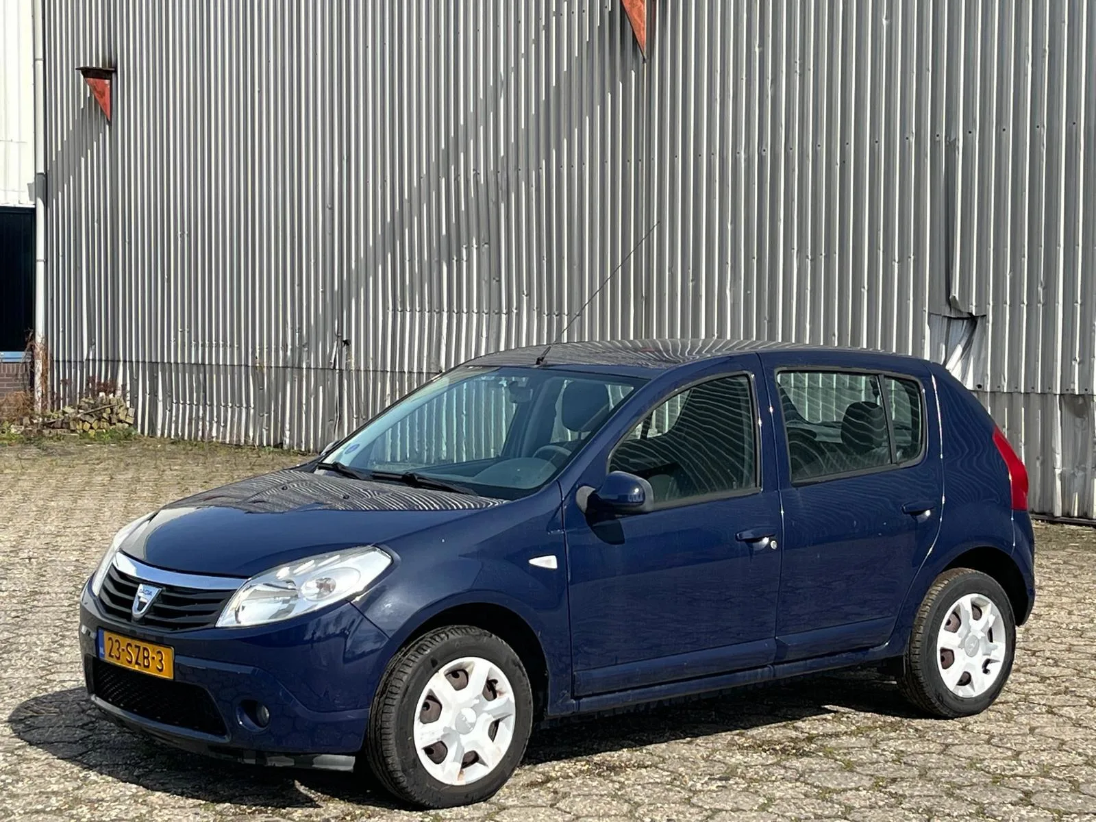 Dacia Sandero (2012) — foto 1