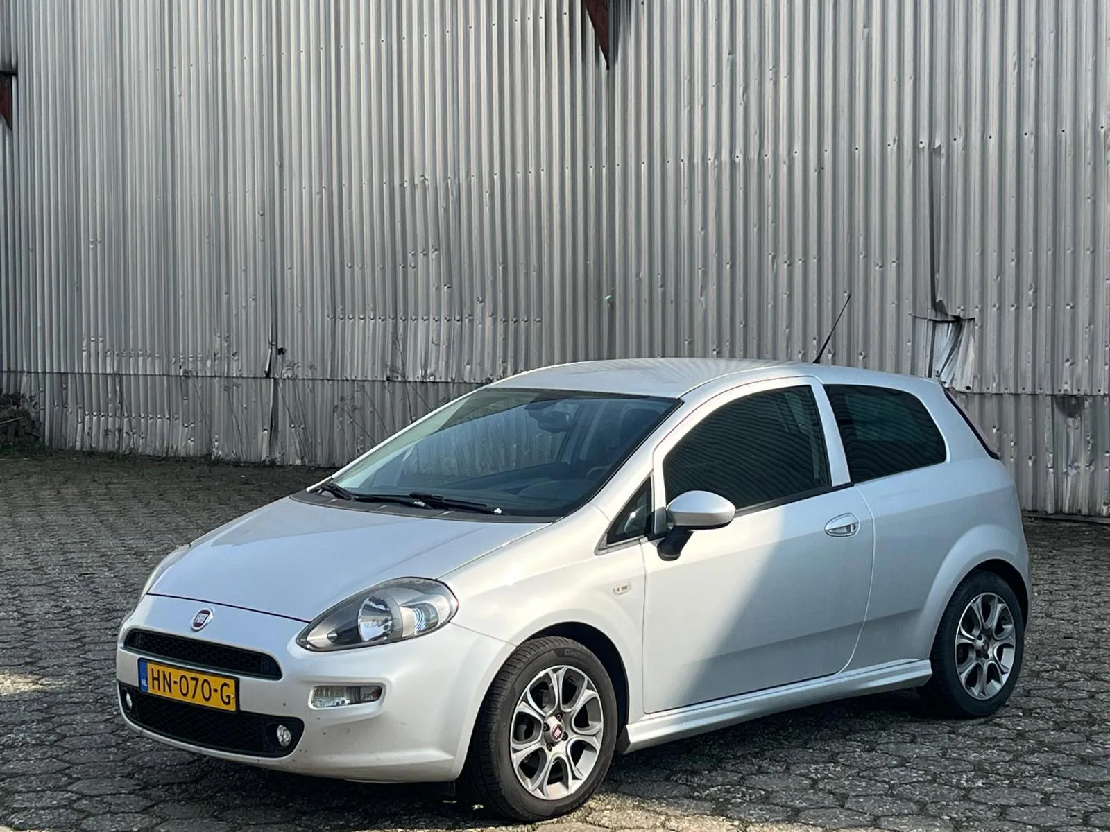 Fiat Punto (2015) — foto 1