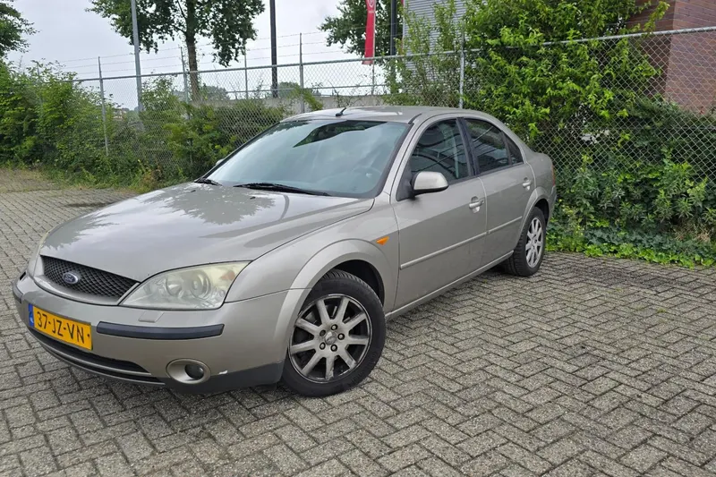 Ford Mondeo (2002)