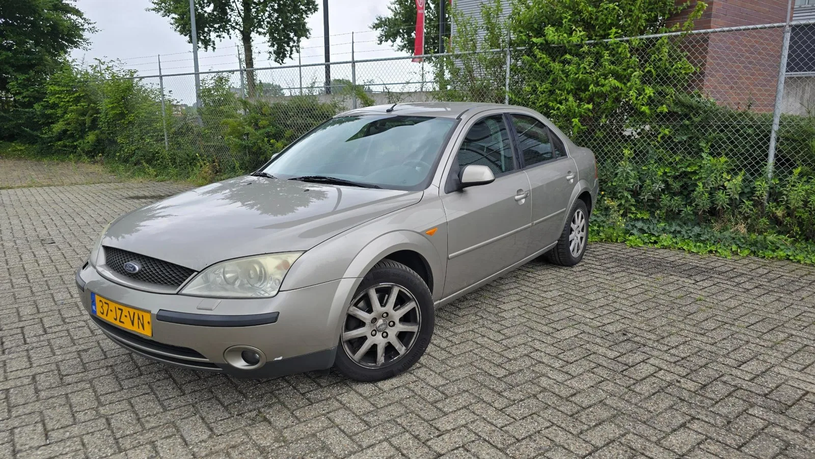 Ford Mondeo (2002) — foto 1