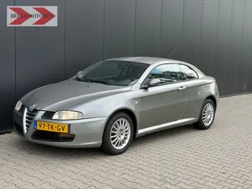 Alfa Romeo GT (2006) — foto 1