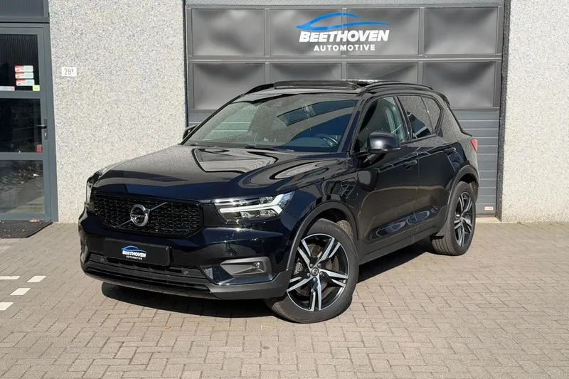 Volvo XC40 (2021)
