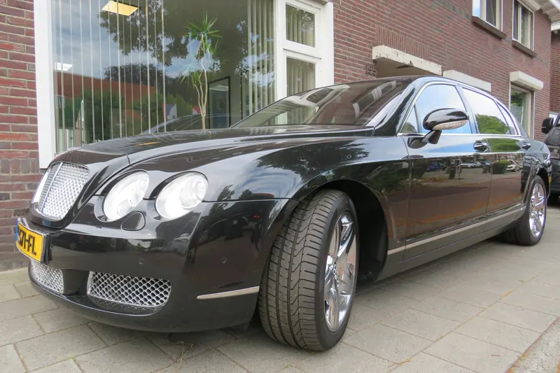 Bentley Continental Flying Spur (2005)