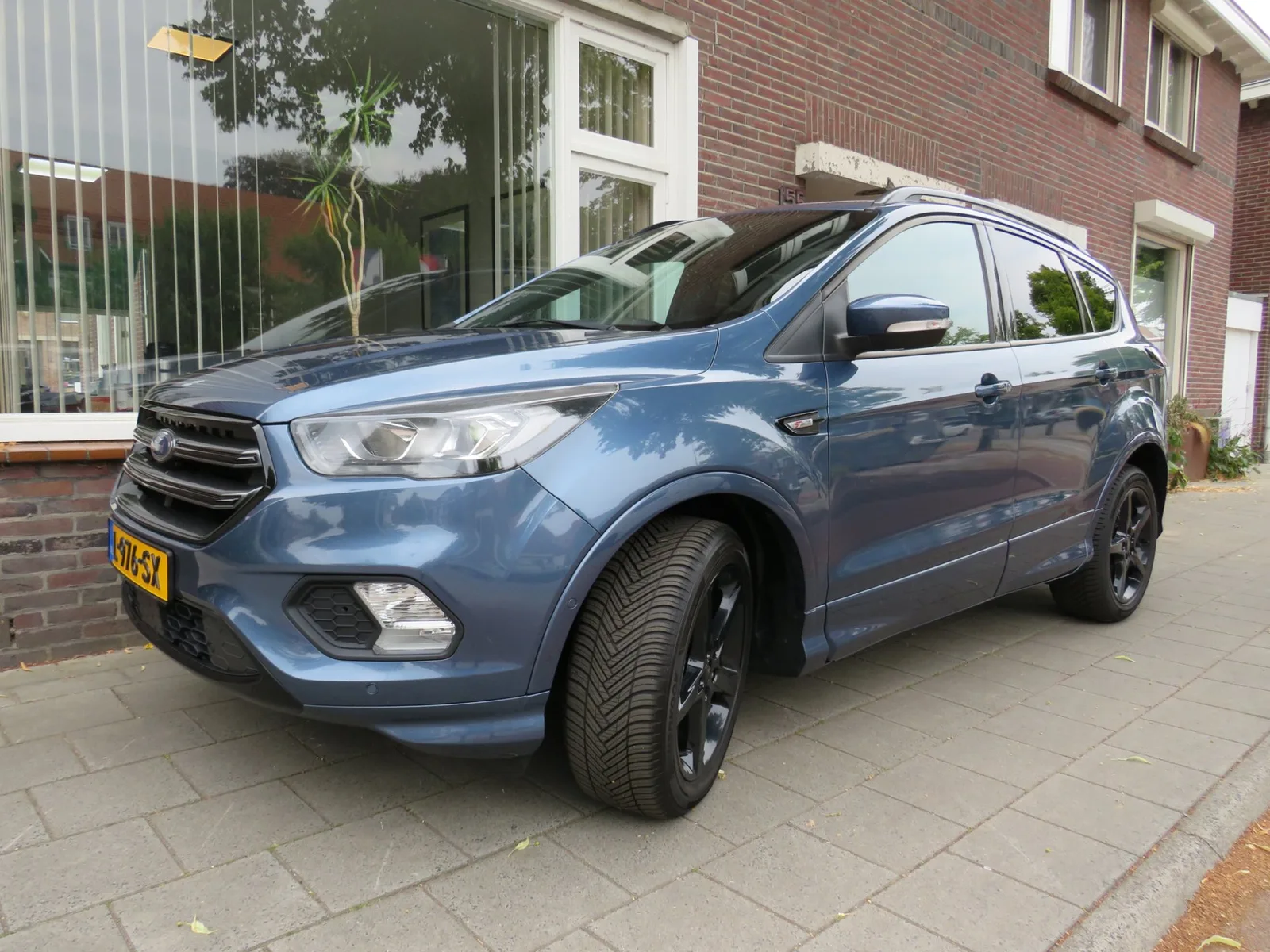 Ford Kuga (2019) — foto 1