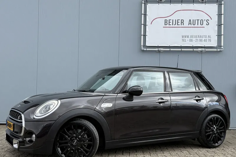 MINI Cooper S (2015)